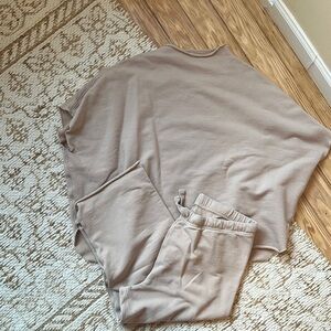 Cozy Frank & Eileen Tan Lounge Set